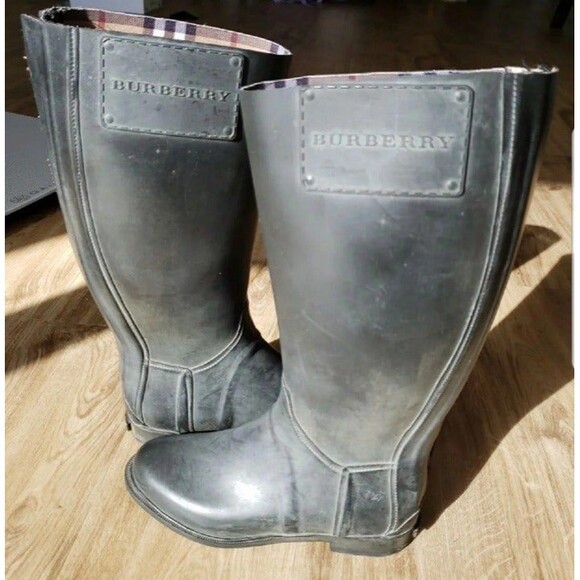 Burberry Shoes - Flawed Burberry Womens Black Edgy Outdoor Waterproof Tall Rainboots Size 36